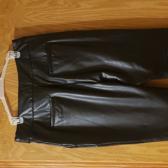 NWOT New York & Company Leather Pants - Picture 6 of 7